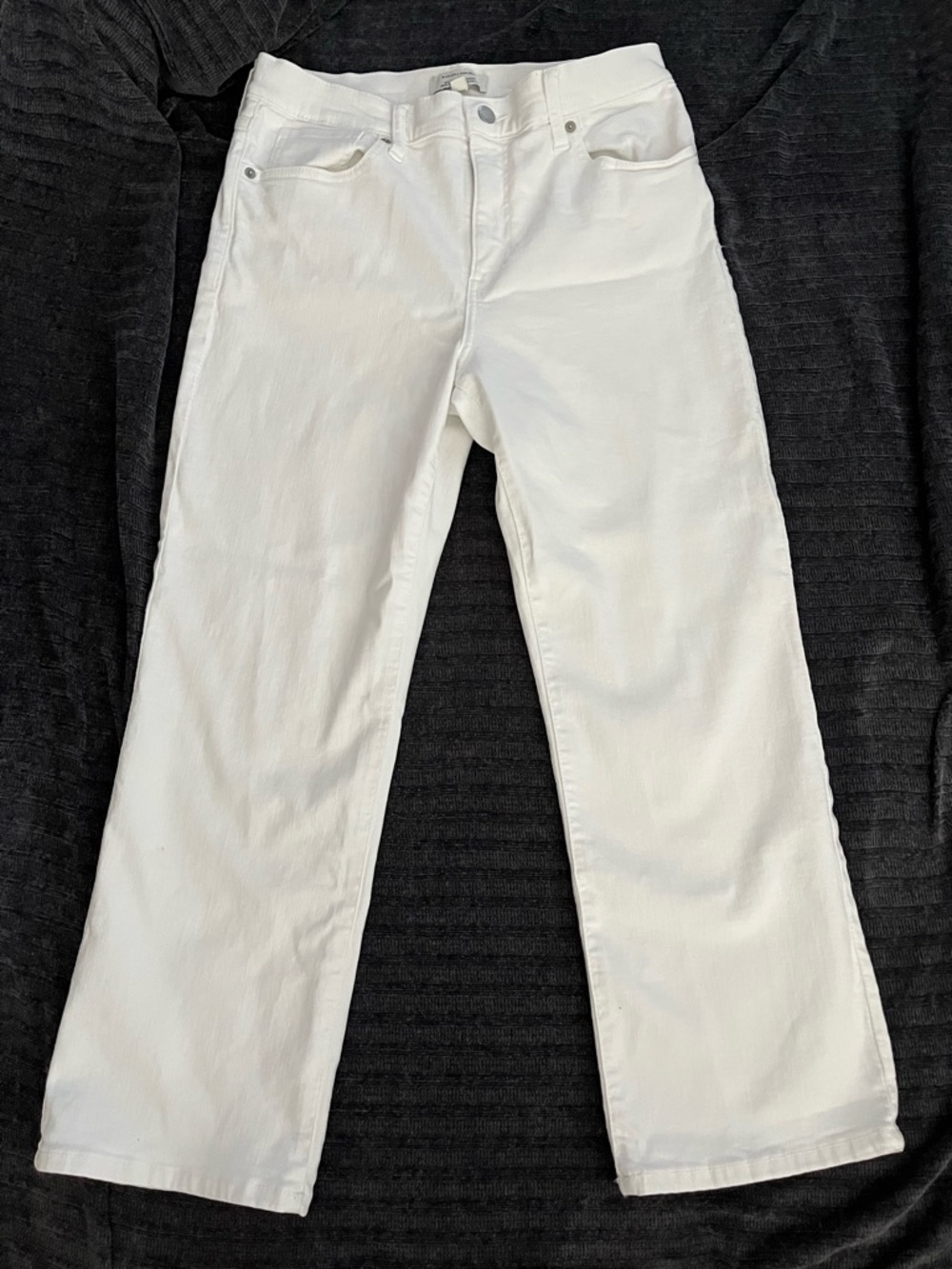 Banana Republic Bootcut High‑Rise cropped Jeans • White • Size 30/10